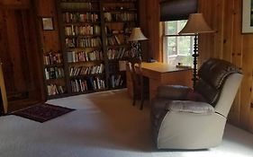 Uncle Grizz'S Cabin...Get Intouch With Nature